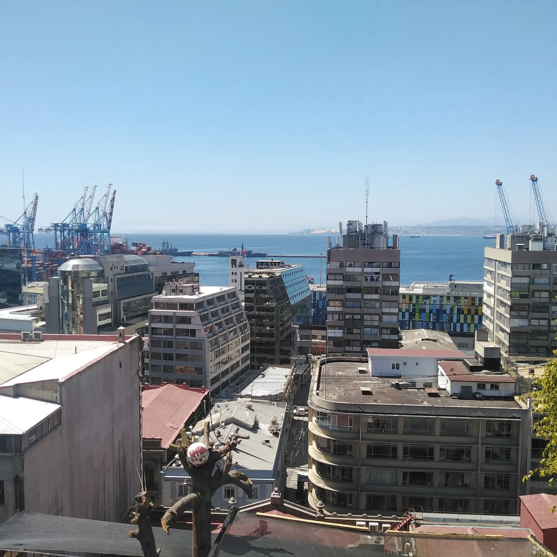 Terminal portuario y edificios del plan de Valparaíso