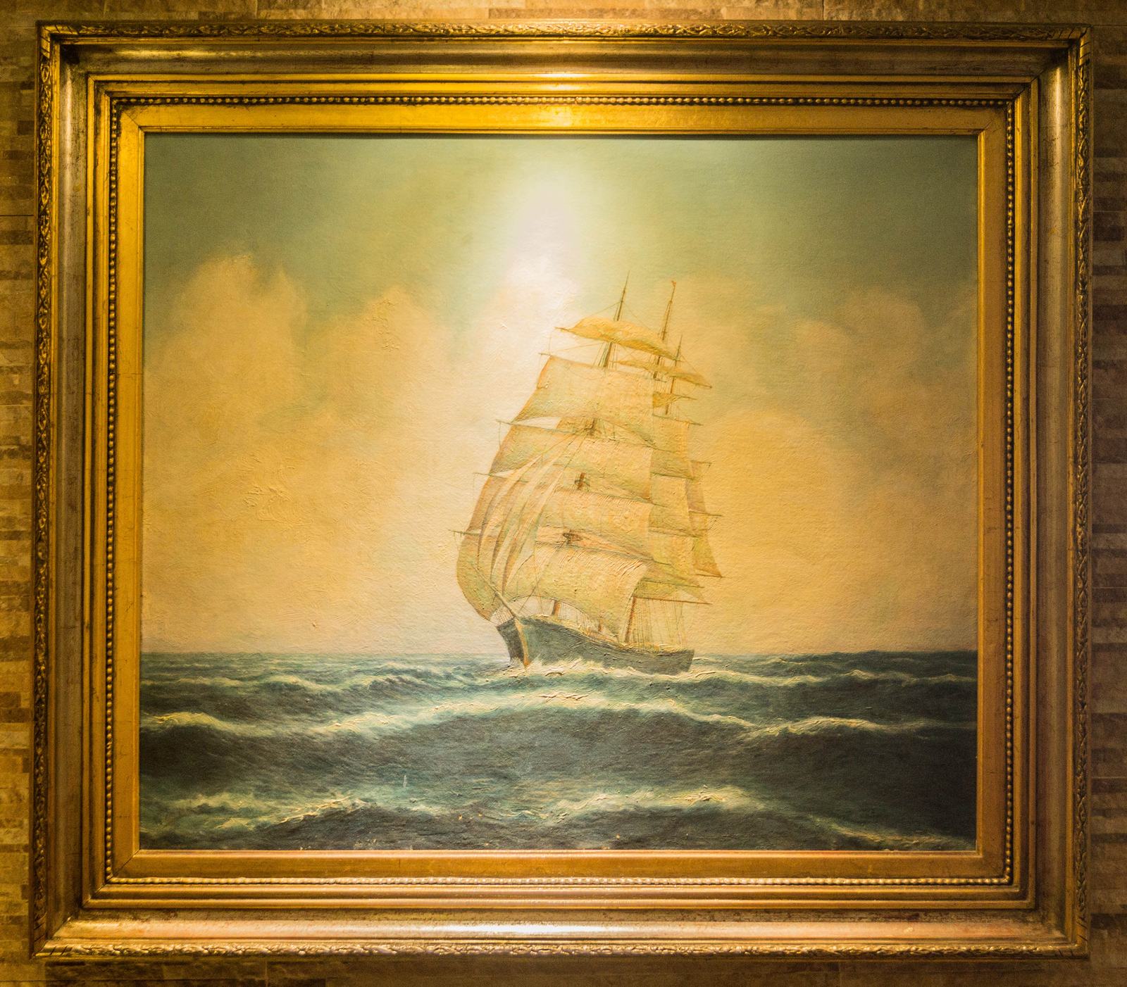 Velero en alta mar